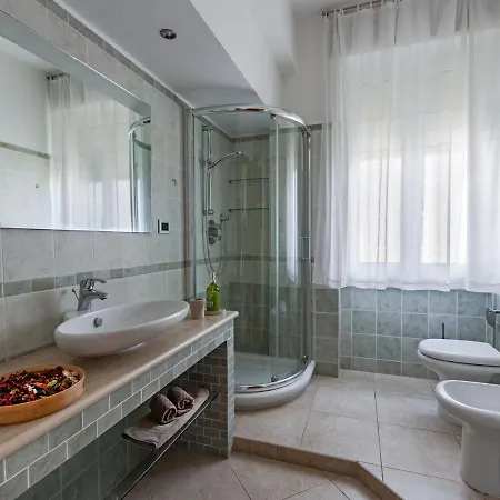 Appartement Luxury House Near Train Station *